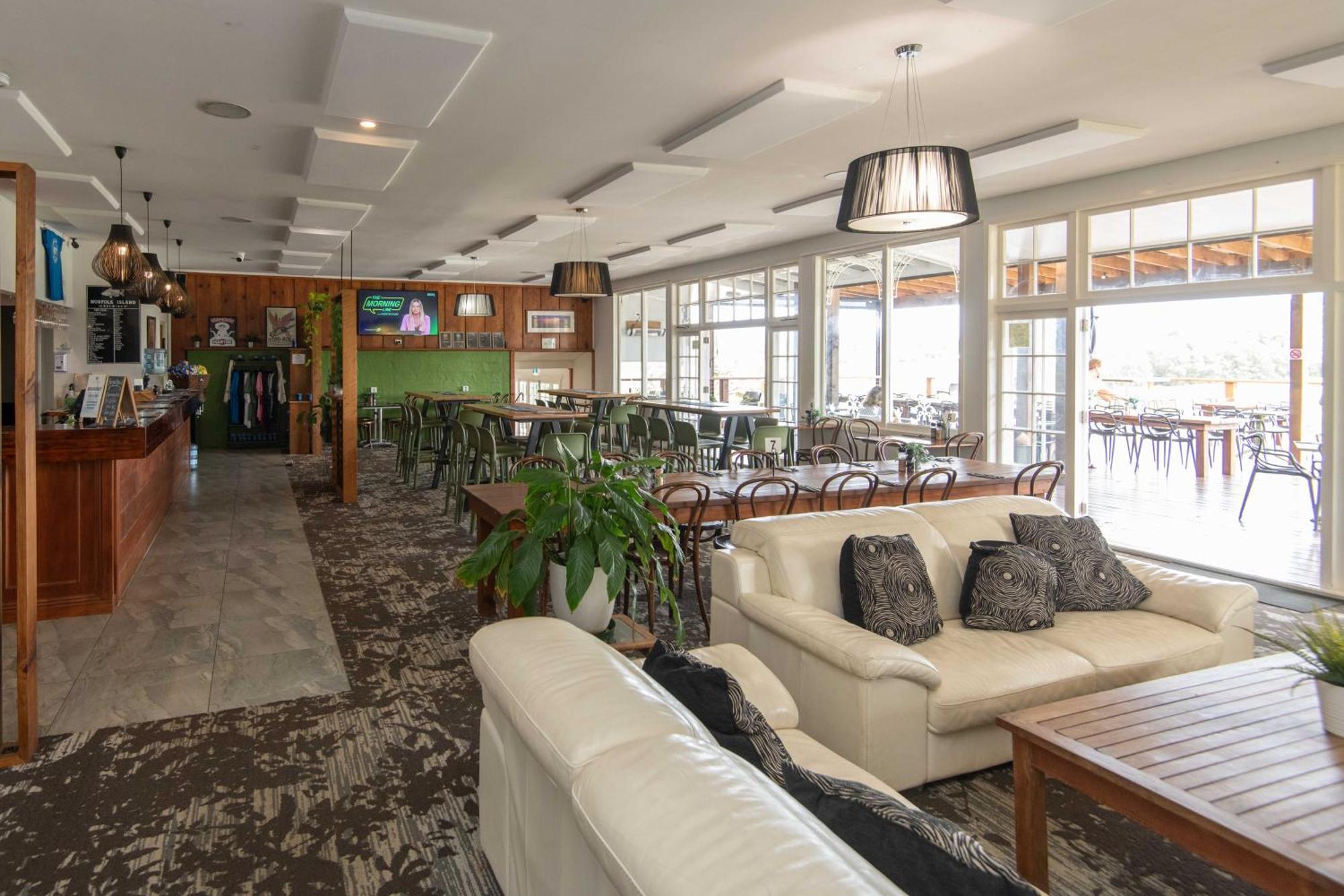 Castaway Norfolk Island Hotel Burnt Pine Exterior photo