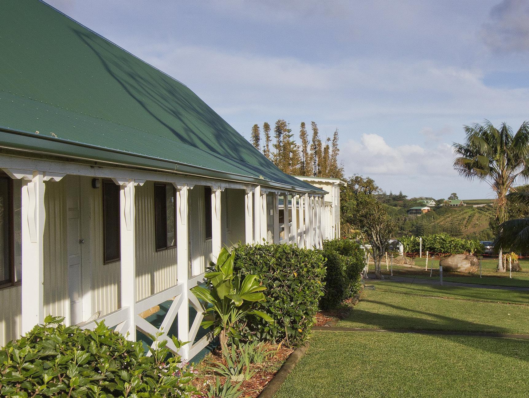 Castaway Norfolk Island Hotel Burnt Pine Exterior photo