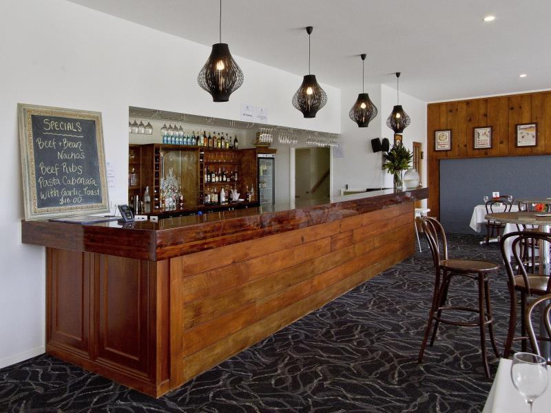Castaway Norfolk Island Hotel Burnt Pine Exterior photo