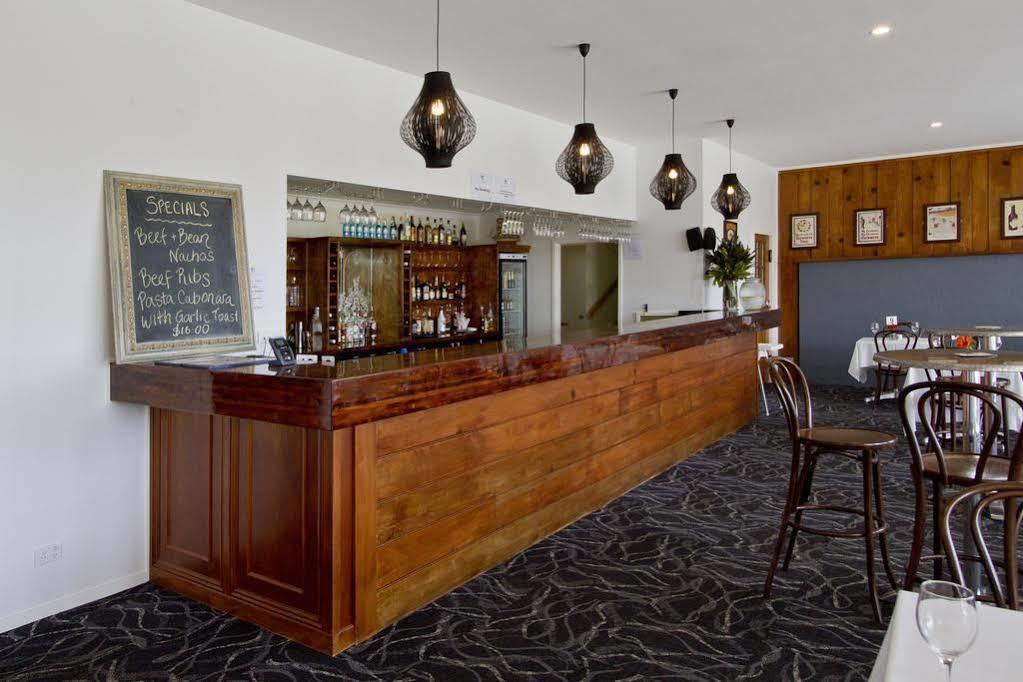 Castaway Norfolk Island Hotel Burnt Pine Exterior photo